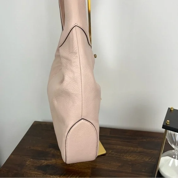 G.I.L.I. Classic Hobo Pebbled Leather in Blush. NWOT. Large #361 - Picture 6 of 12